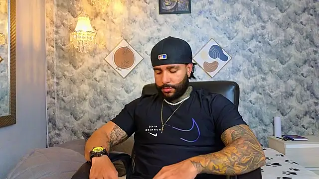 Snapshot of Apolo_rousse1 chatting on 01.15.26 Apolo rousse1 online show from 01.15.26