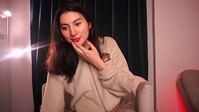 Auralea online show from 10.17.25