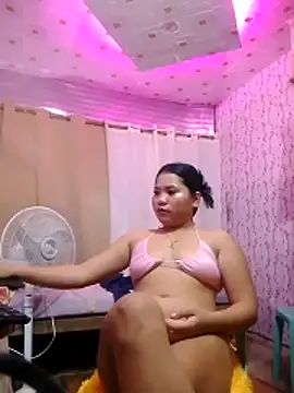 Snapshot of Anastacia_2025 chatting on 11.21.25 Anastacia 2025 online show from 11.21.25