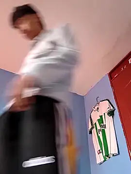 Snapshot of Rolito69 chatting on 10.19.25 Rolito69 online show from 10.19.25