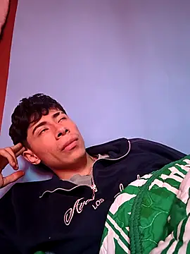 Snapshot of Rolito69 chatting on 11.03.25 Rolito69 online show from 11.03.25