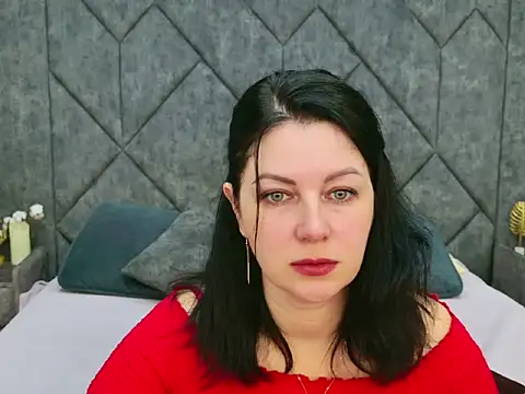 Nina Stane online show from 10.06.25