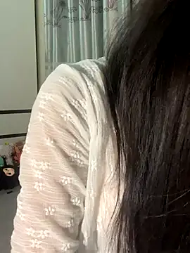 Snapshot of Dior_baby chatting on 09.15.25 Dior baby online show from 09.15.25