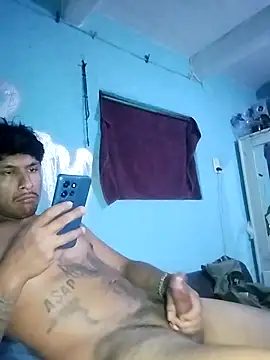 Snapshot of negromaussm chatting on 10.20.25 negromaussm online show from 10.20.25