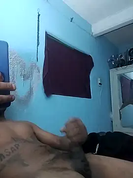 Snapshot of negromaussm chatting on 10.23.25 negromaussm online show from 10.23.25