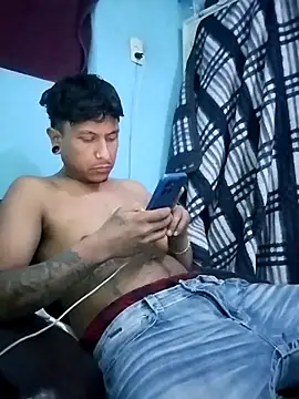 Snapshot of negromaussm chatting on 11.10.25 negromaussm online show from 11.10.25