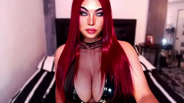 Snapshot of xTrixieMae chatting on 09.12.25 xTrixieMae online show from 09.12.25