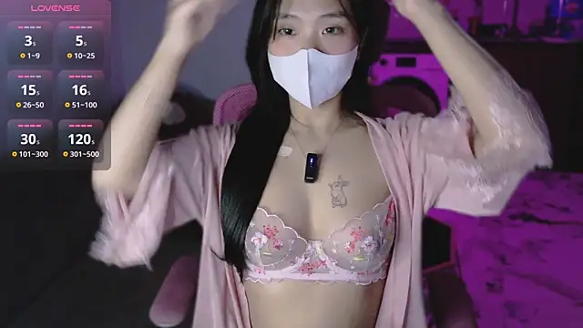 Phuong Bee online show from 03.13.26