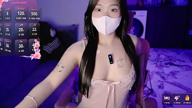 Snapshot of Phuong_Bee chatting on 05.28.26 Phuong Bee online show from 05.28.26
