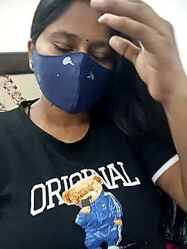 Snapshot of Shy_Peehu chatting on 09.20.25 Shy Peehu online show from 09.20.25