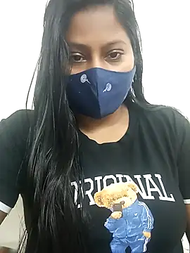 Snapshot of Shy_Peehu chatting on 11.04.25 Shy Peehu online show from 11.04.25