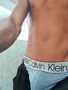 Snapshot of Brayanellatino chatting on 03.02.26 Brayanellatino online show from 03.02.26