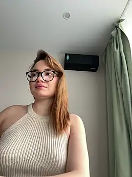 Snapshot of KittyMarry chatting on 03.24.26 KittyMarry online show from 03.24.26