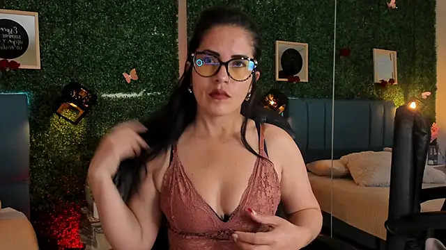 Linagh  online show from 12.20.25