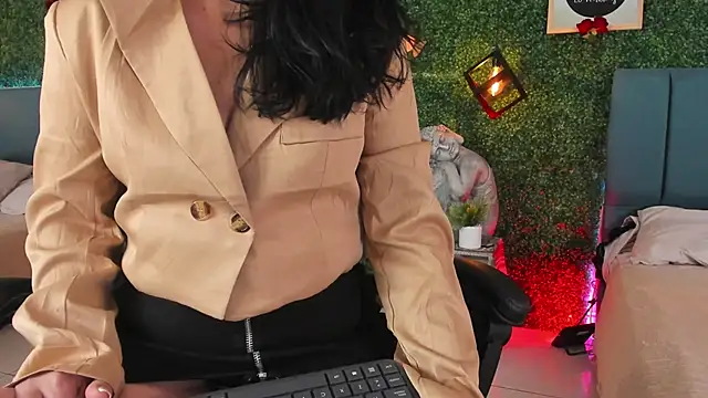 Linagh  online show from 02.09.26