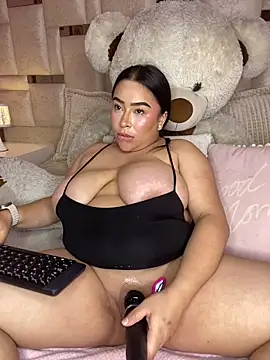 Zoey thompson online show from 04.21.26