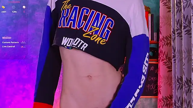 Snapshot of VicenteFerrer chatting on 09.26.25 VicenteFerrer online show from 09.26.25