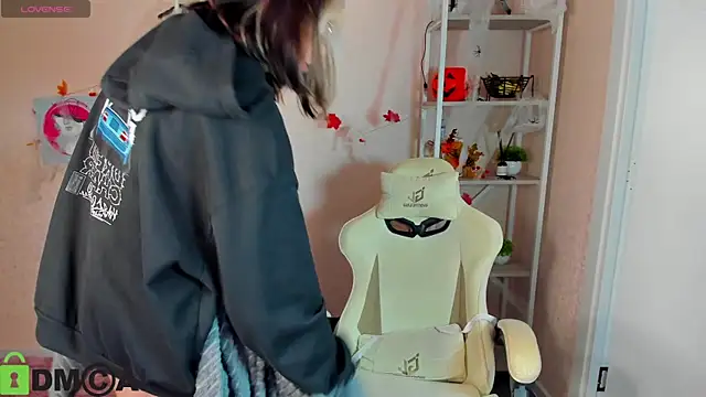 R0cket bunny online show from 11.05.25