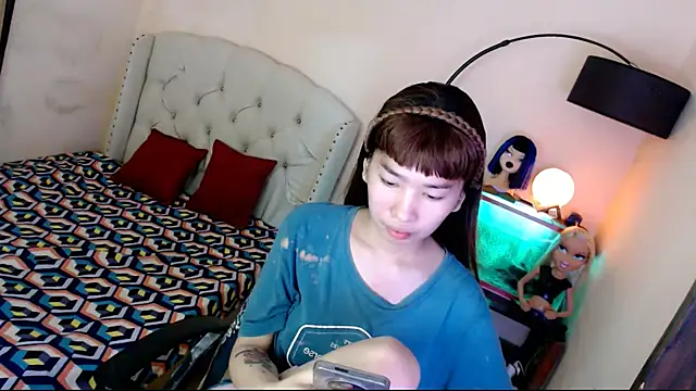 ShantalFoxxy  online show from 11.04.25