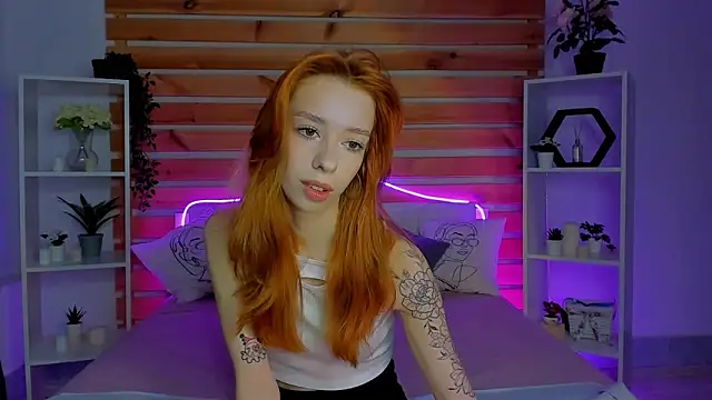 Snapshot of Lori_Williams chatting on 11.12.25 Lori Williams online show from 11.12.25