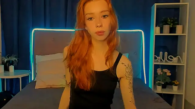 Snapshot of Lori_Williams chatting on 12.05.25 Lori Williams online show from 12.05.25