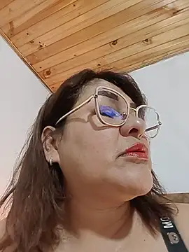 Snapshot of AlexxiaaMat chatting on 06.29.26 AlexxiaaMat online show from 06.29.26