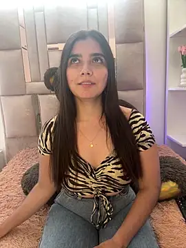 salomecute21 online show from 09.24.25