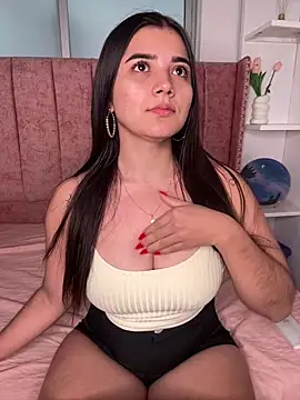 salomecute21 online show from 02.15.26