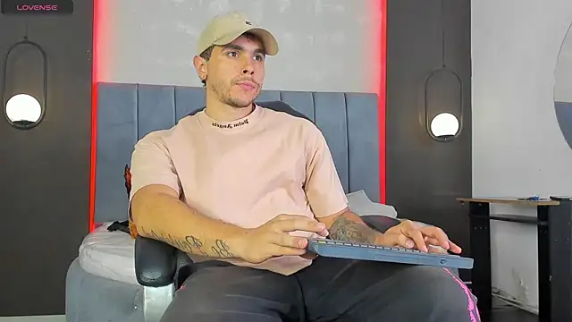 Liam walk  online show from 02.17.26