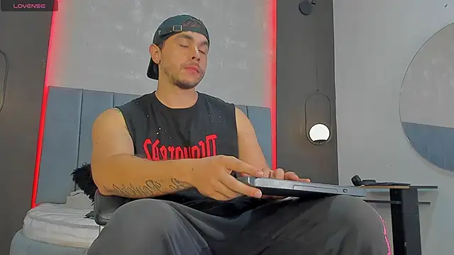 Liam walk  online show from 03.09.26