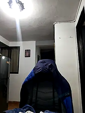 Pamelamiler   online show from 10.19.25