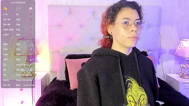 Pamelamiler   online show from 02.20.26