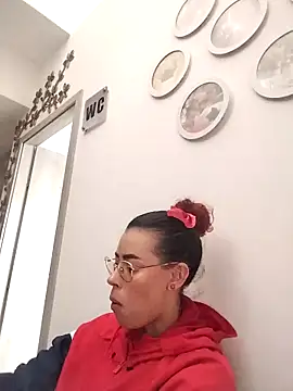 Pamelamiler   online show from 04.13.26