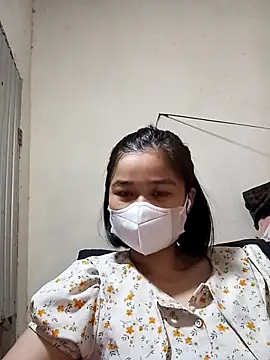 Snapshot of Daisy-lusia96 chatting on 10.03.25 Daisy-lusia96 online show from 10.03.25