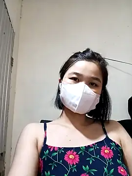 Snapshot of Daisy-lusia96 chatting on 10.05.25 Daisy-lusia96 online show from 10.05.25