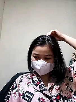 Snapshot of Daisy-lusia96 chatting on 10.07.25 Daisy-lusia96 online show from 10.07.25
