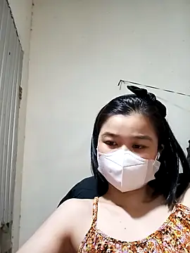 Snapshot of Daisy-lusia96 chatting on 10.17.25 Daisy-lusia96 online show from 10.17.25