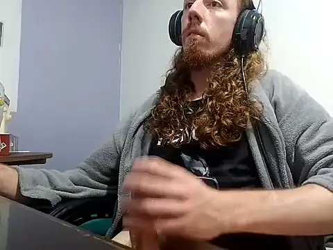 Snapshot of plaslam2310 chatting on 10.19.25 plaslam2310 online show from 10.19.25