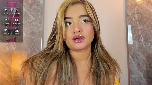 Emma hunter  online show from 11.19.25