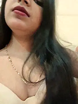 Maahhii 2 online show from 11.04.25