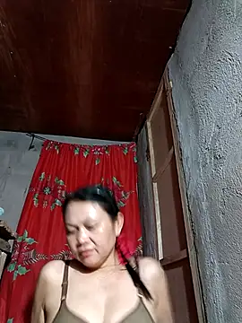 Everleigh mom online show from 10.21.25