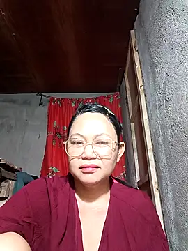 Everleigh mom online show from 10.25.25