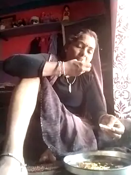 Snapshot of Hot_yasha chatting on 09.12.25 Hot yasha online show from 09.12.25