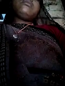 Snapshot of Hot_yasha chatting on 10.01.25 Hot yasha online show from 10.01.25