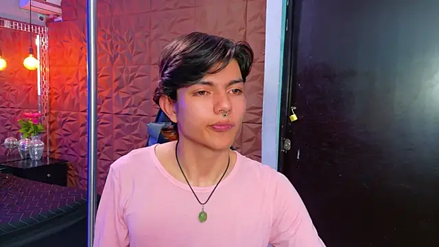 Snapshot of alandelrey57 chatting on 09.16.25 alandelrey57 online show from 09.16.25