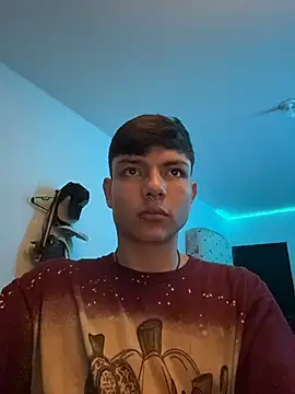 Snapshot of alandelrey57 chatting on 10.29.25 alandelrey57 online show from 10.29.25