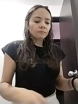 Snapshot of Cami_Konor chatting on 09.18.25 Cami Konor online show from 09.18.25