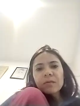 Snapshot of Cami_Konor chatting on 10.20.25 Cami Konor online show from 10.20.25