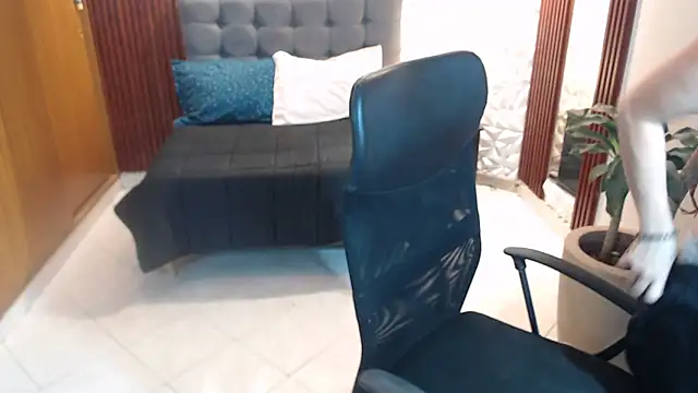 maira tf online show from 10.10.25