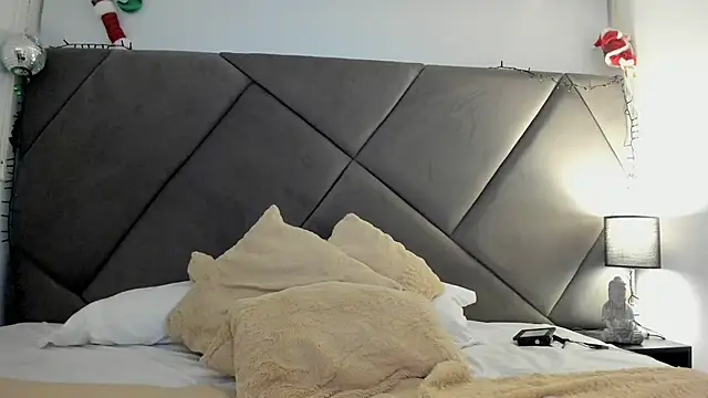 Snapshot of andrew_colleman chatting on 11.19.25 andrew colleman online show from 11.19.25